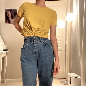 Tee shirt (slightly cropped)